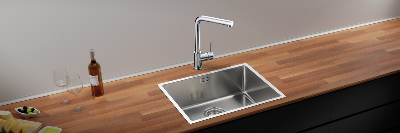 Corno Basso 3, set (sink and Arco 1 faucet)