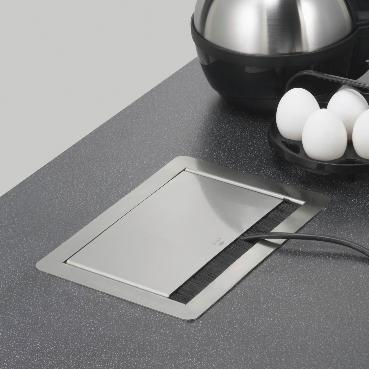 Evoline® FlipTop Push, mit Schukosteckdosen, Edelstahl