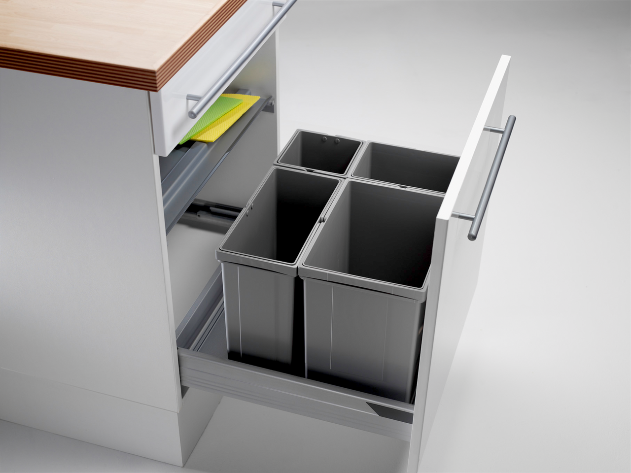 WESCO® Pullboy Vario 320 S/600-4, aluminium grey, 1 x 5/1 x 8/1 x 11/1 x 17 l